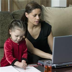 stay at home mom taking classes online